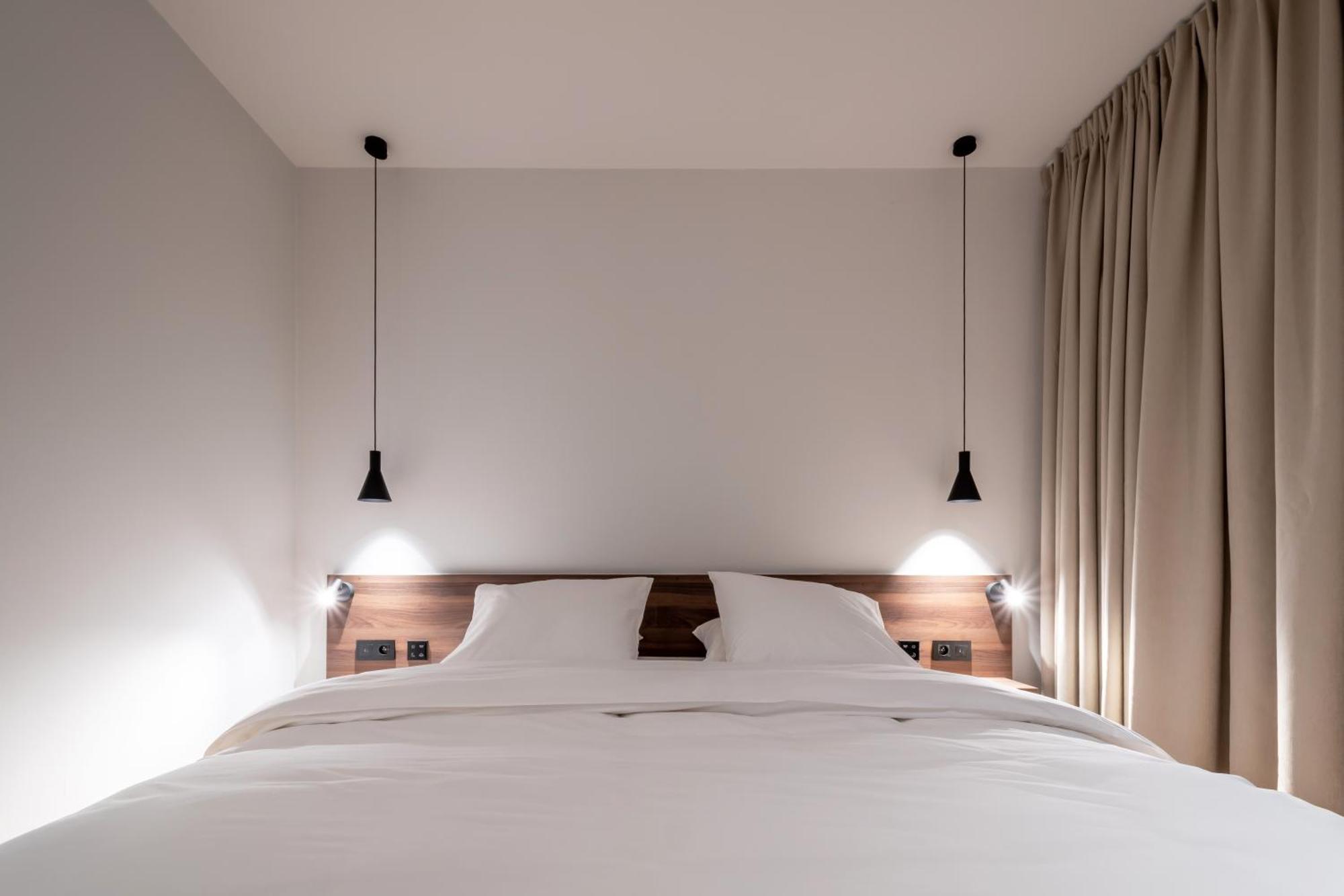 One Two Four - Hotel & Spa 헨트 외부 사진